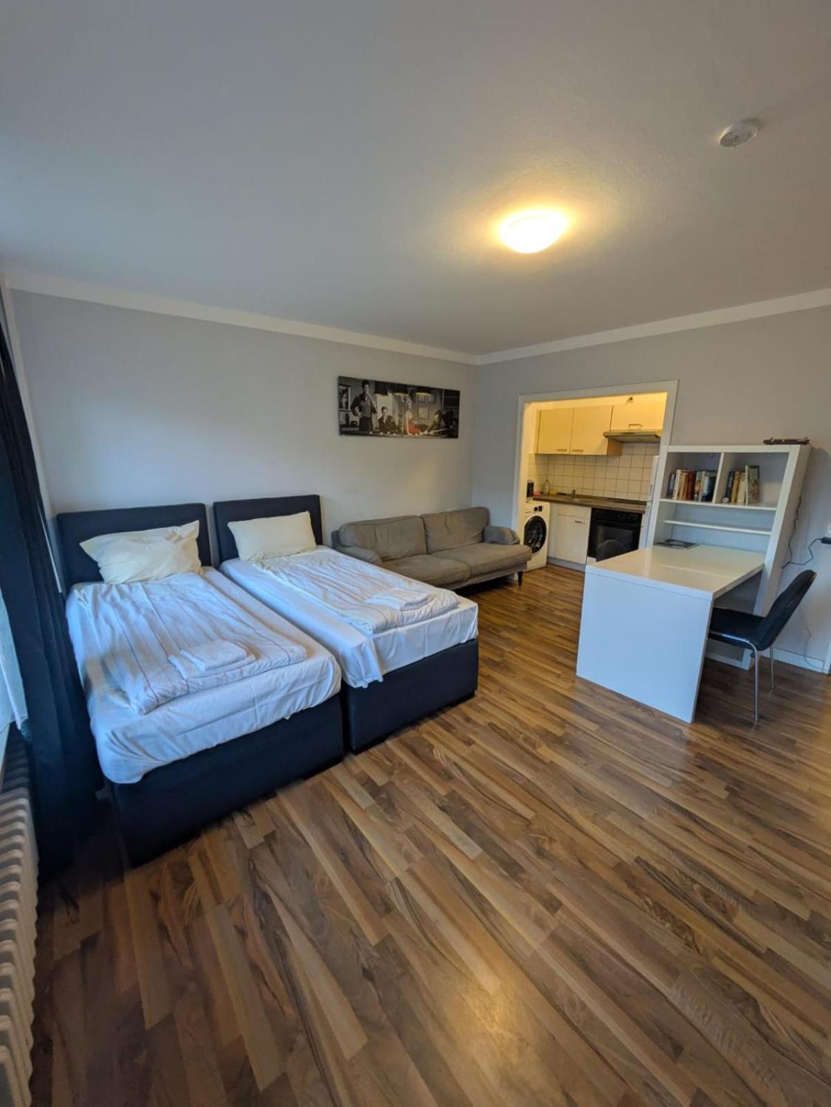 1,5-Zimmer Apartment Mit Balkon Am Hauptbahnhof Ноймюнстер Екстер'єр фото