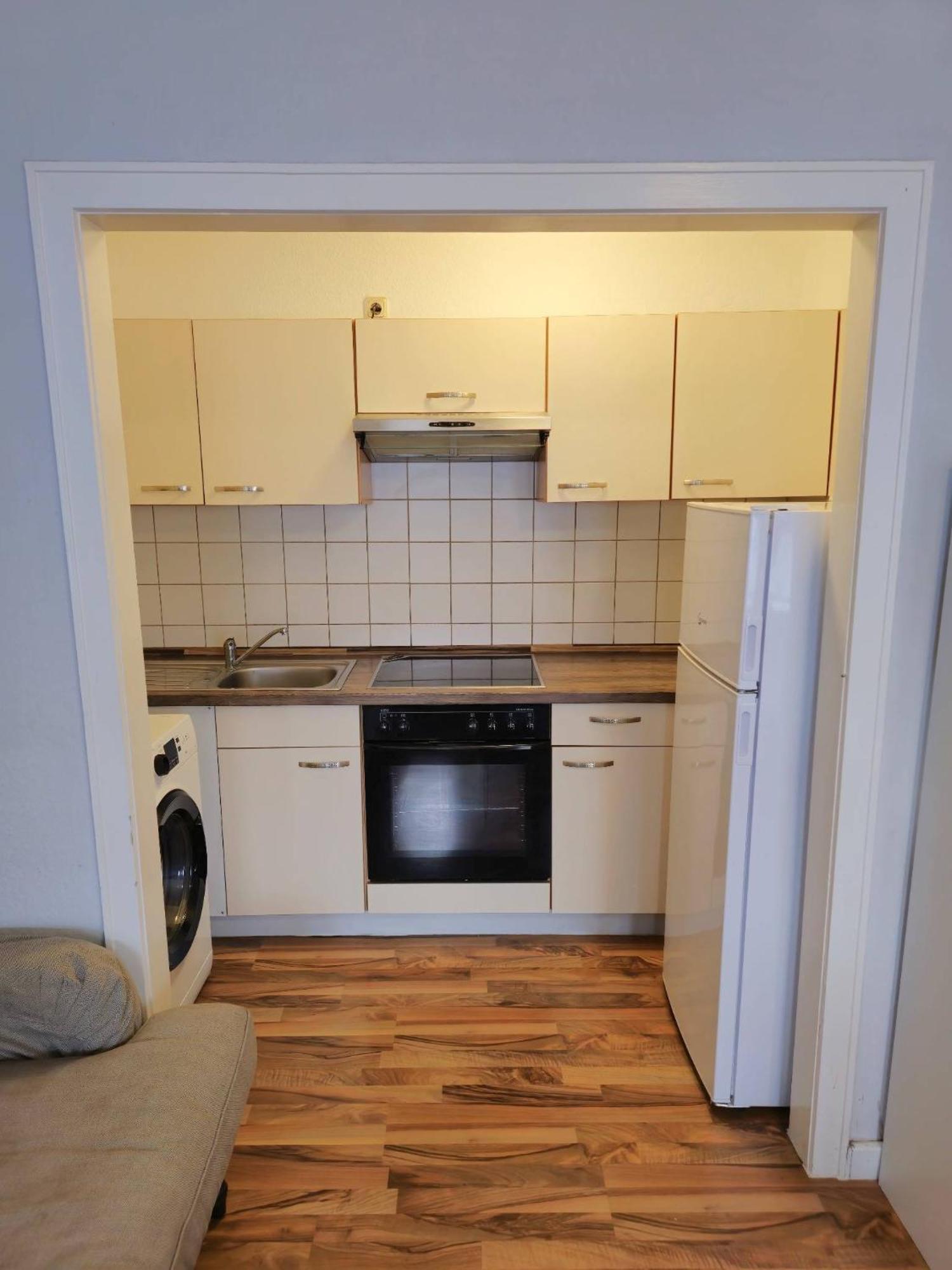 1,5-Zimmer Apartment Mit Balkon Am Hauptbahnhof Ноймюнстер Екстер'єр фото